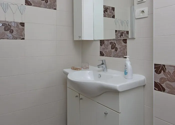 Apartment With Parking Space Icici, Opatija - 14155