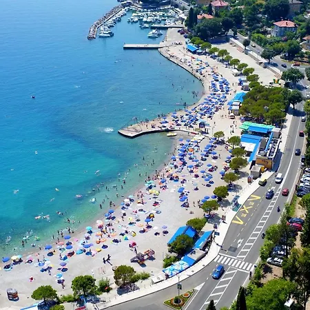 With A Parking Space Icici, Opatija - 14155 * Icici