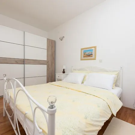 Apartment With A Parking Space Icici, Opatija - 14155