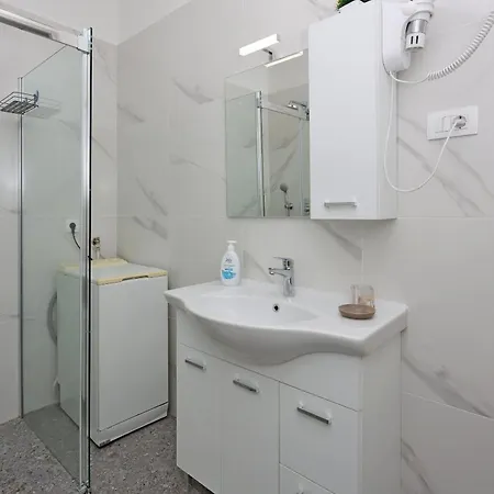 With Parking Space Icici, Opatija - 14155 * Icici