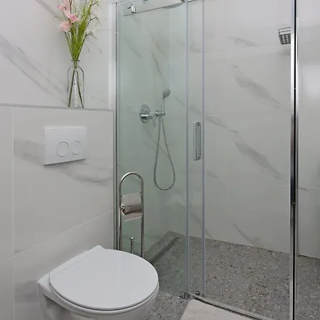 With A Parking Space Icici, Opatija - 14155 Appartement